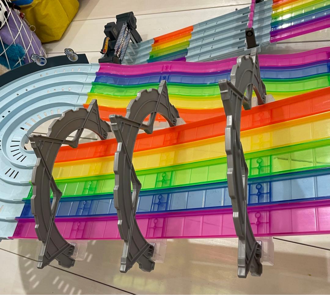 ホットウィール マリオカート レインボーロード