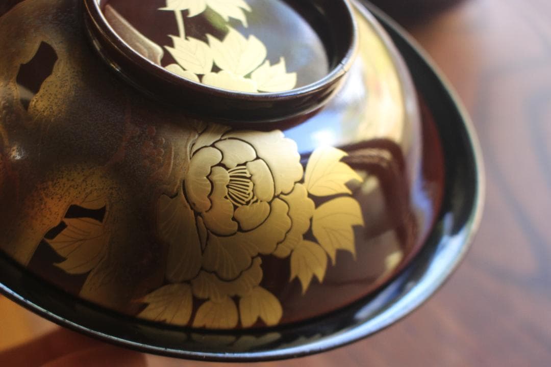 時代逸品！風情ある栗色漆に極上牡丹蝶蒔絵の映える大椀2点（検輪島塗蒔絵椀雑煮椀