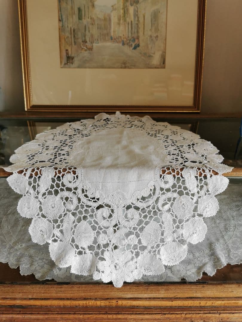 アンティークブルージュ草花紋ボビンレース ラージオーバル梯子刺繍リネンドイリー
