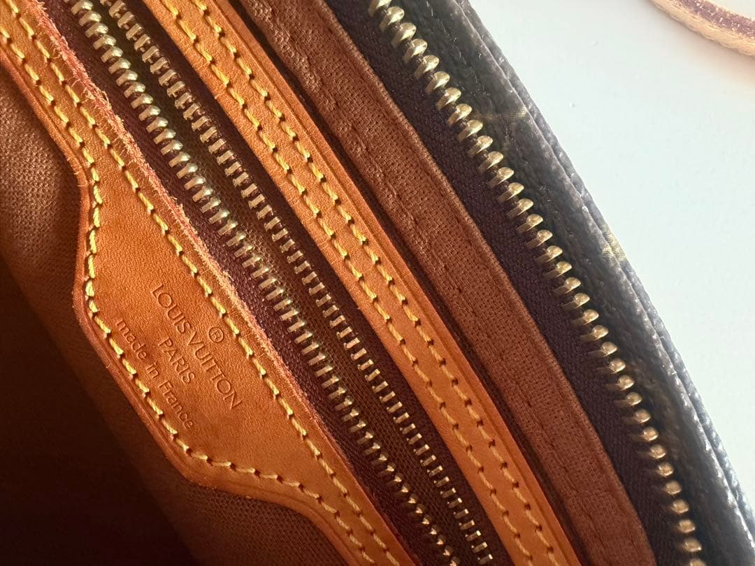 【訳あり品】ルイ・ヴィトン モノグラム トロターショルダーバッグ