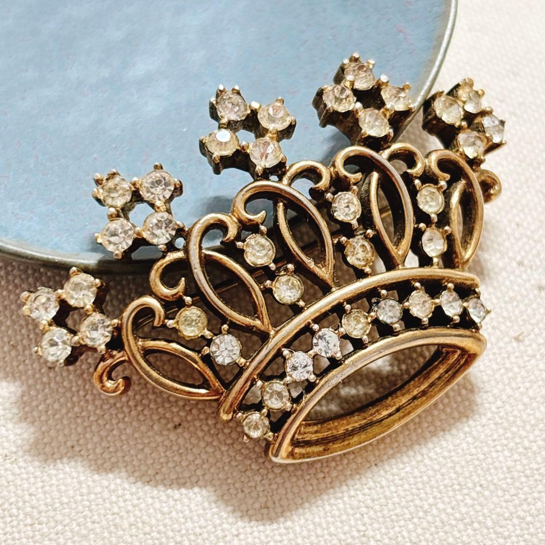 トリファリ ゴールド 大きめ 王冠のブローチ ピン