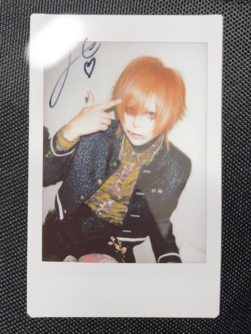 R指定 マモ サイン入りチェキ