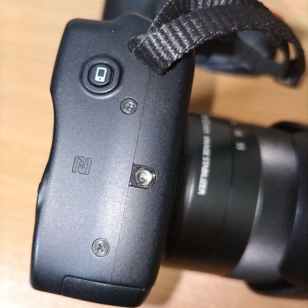 Canon キヤノン EOSM10 　EOS m10 ミラーレスカメラ