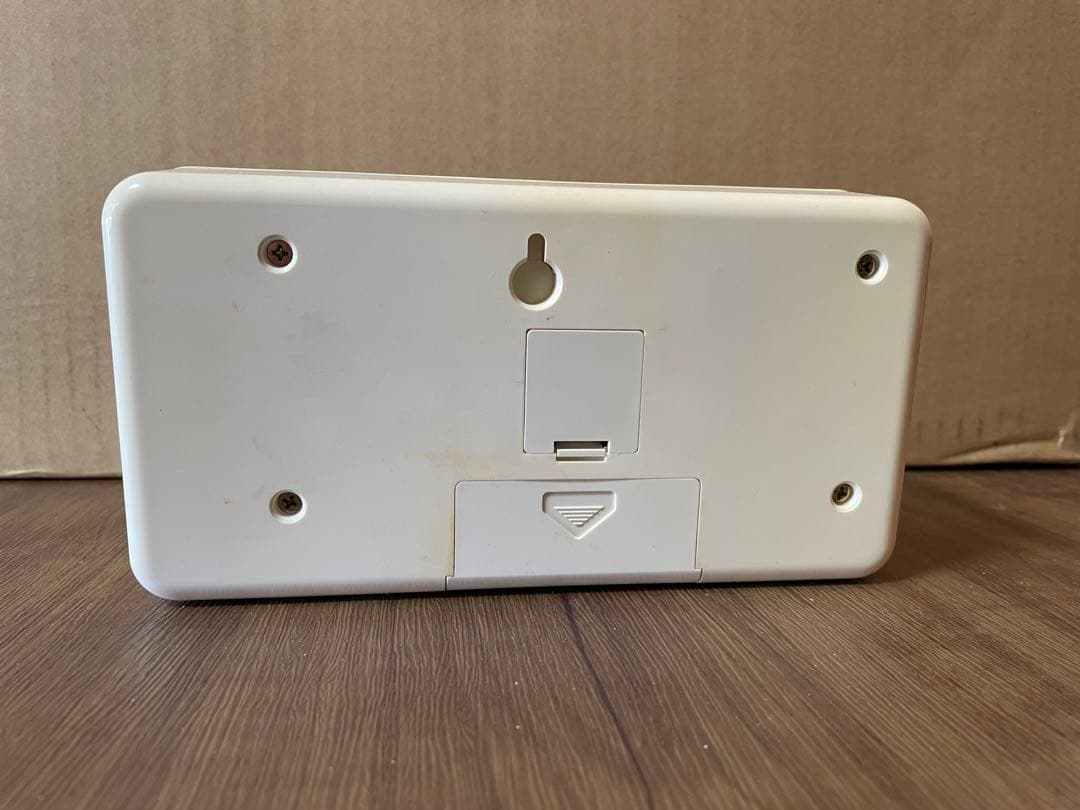 k*i様 奈良美智パタパタ時計