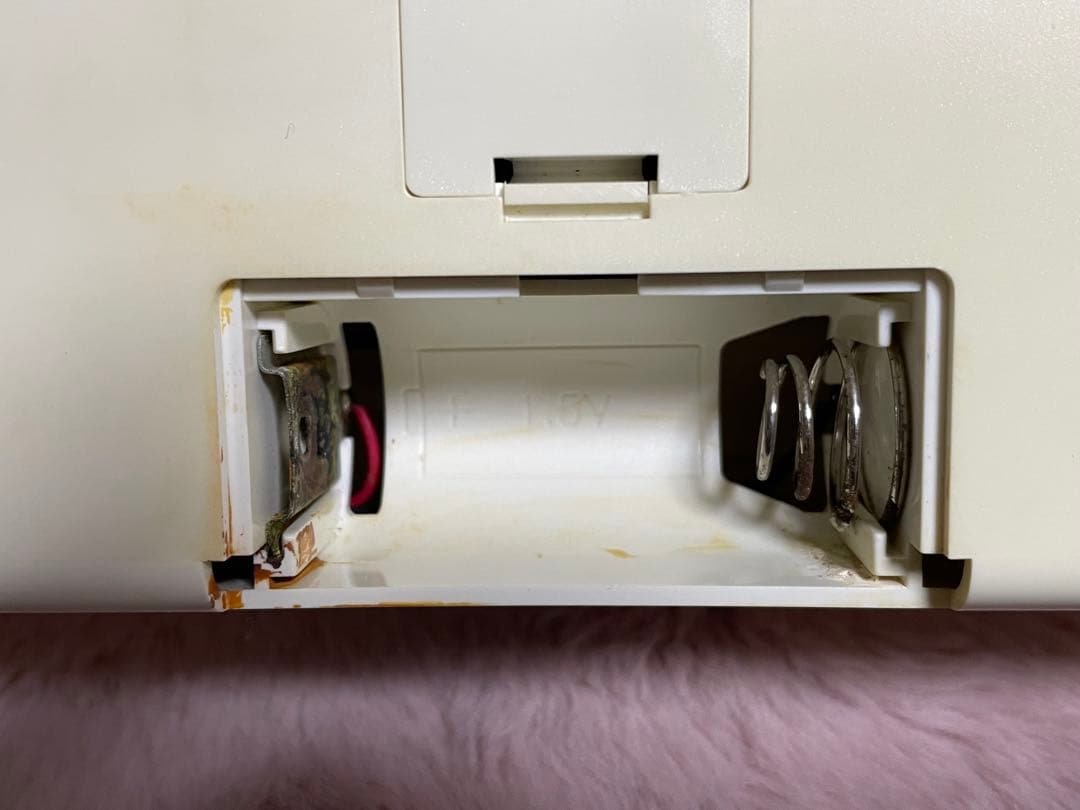 k*i様 奈良美智パタパタ時計