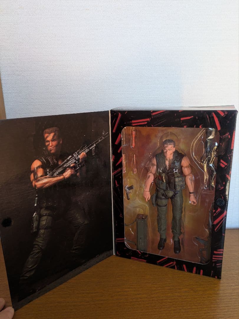 特価１点限り★新品★コマンドー　フィギュア★アーノルドシュワルツェネッガー★