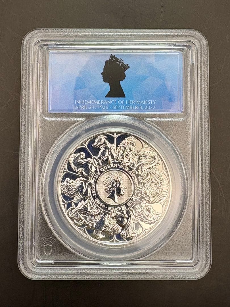 2022年 クイーンズビースト コンプリーター 2オンス 5ポンド 銀貨