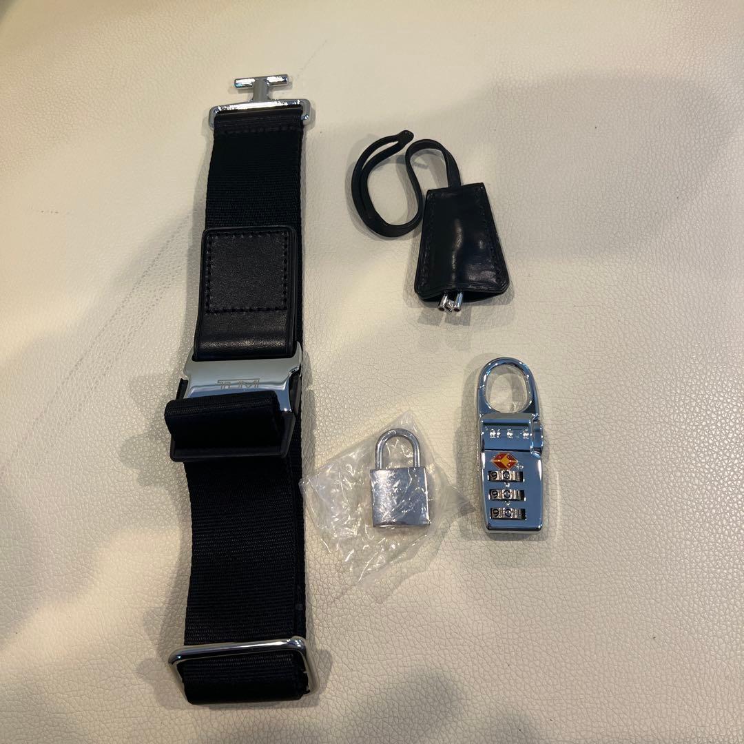 美品　TUMI キャリーケース 24021D スーツケース 黒