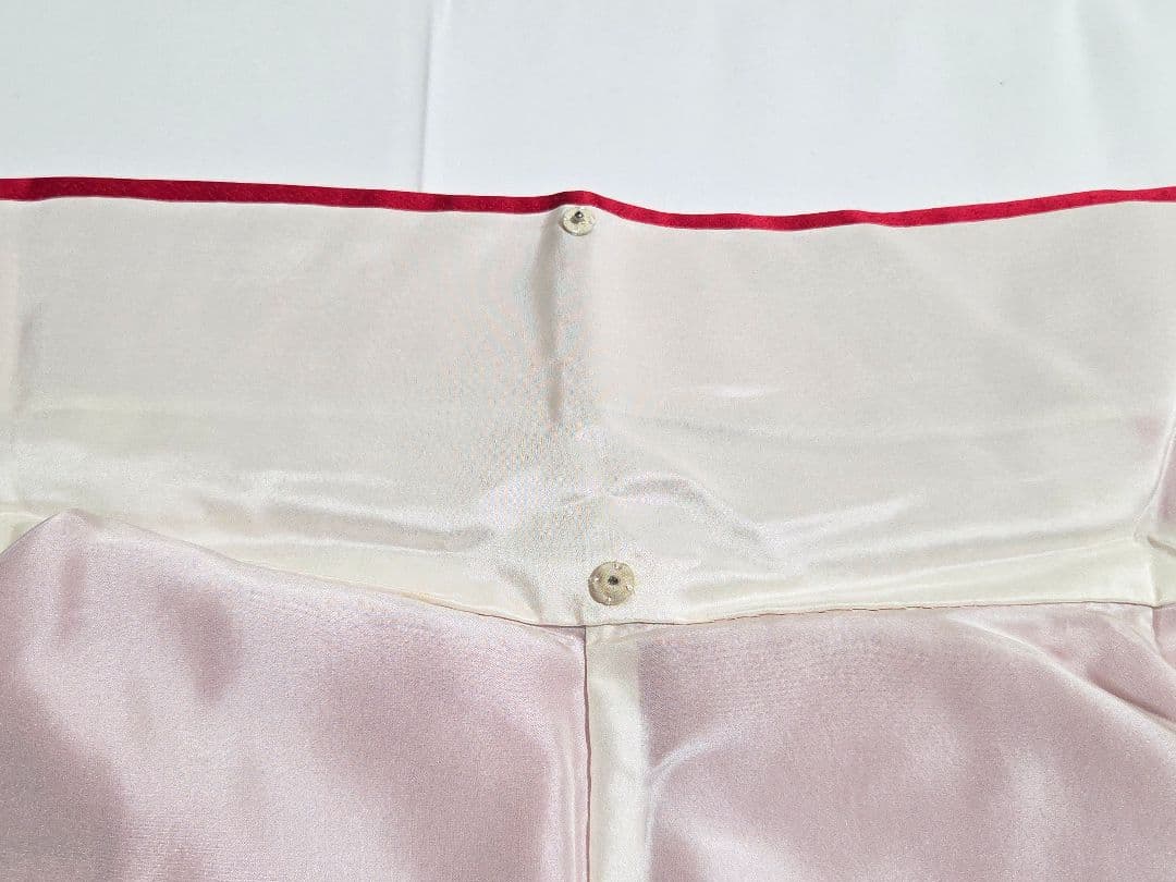 E◆着物くつろぎ 美品 蝶々に花模様 金彩 手毬 袷 正絹 振袖 成人式 着物