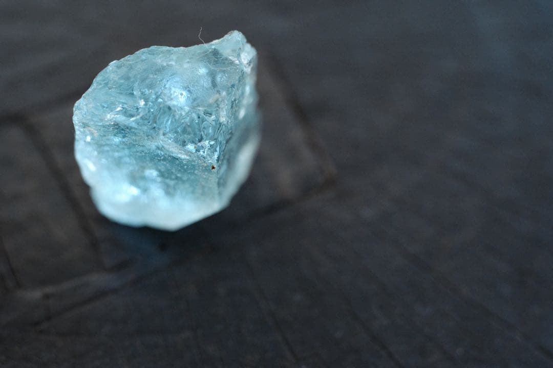 トパーズの原石 / topaz / 非加熱