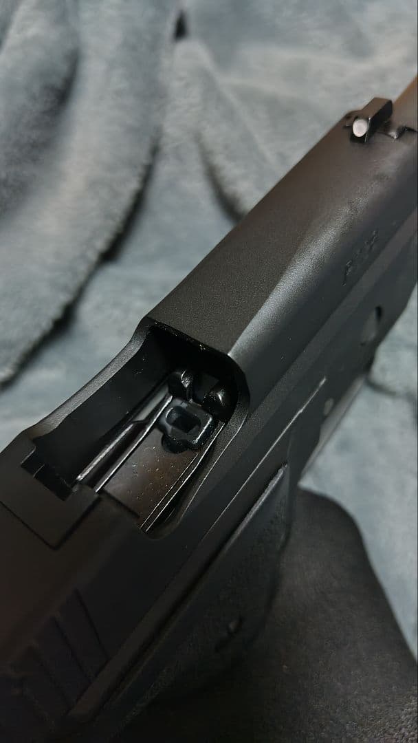 タナカ p228HW POLIZEI（スイスポリスver.）予備mg付 ガスブロ