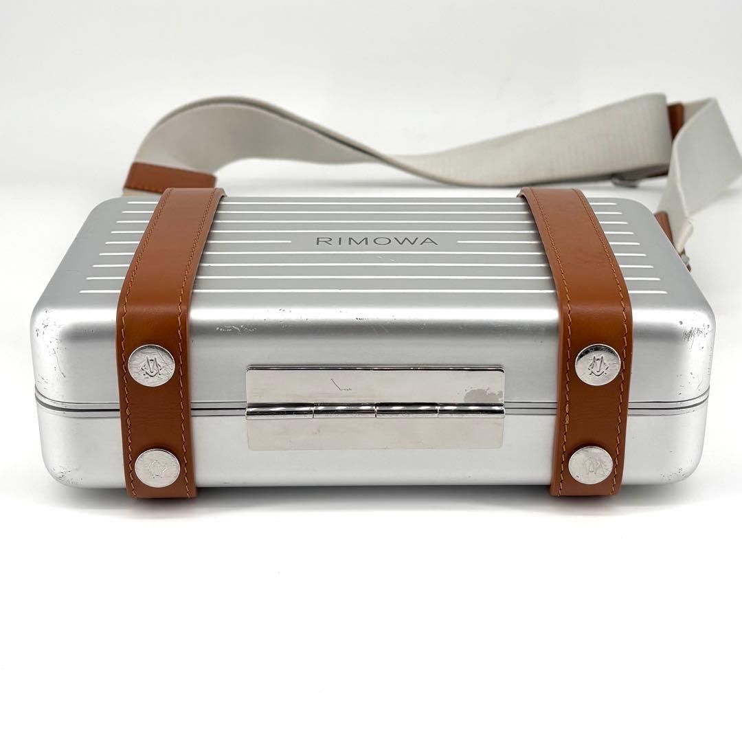RIMOWA リモワ クロスボディバッグ ショルダー シルバー