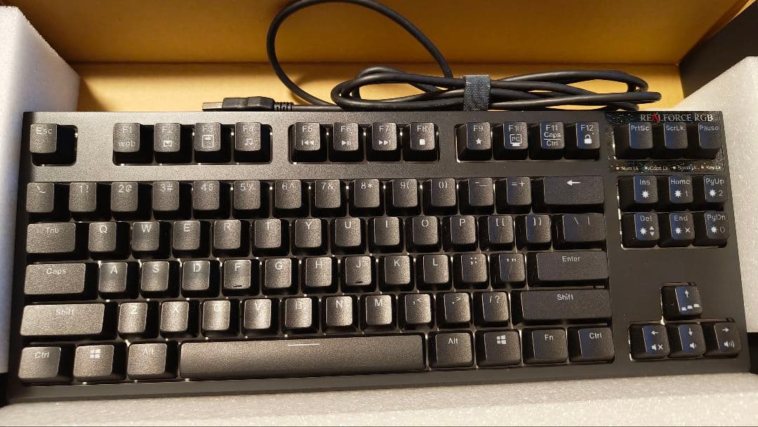REALFORCE RGB TKL キーボード 本体