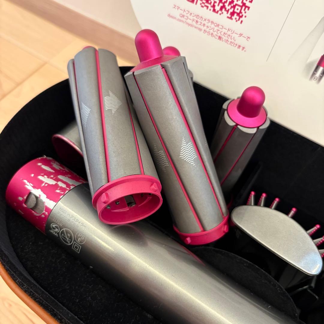 Dyson Airwrap 専用ケース付き