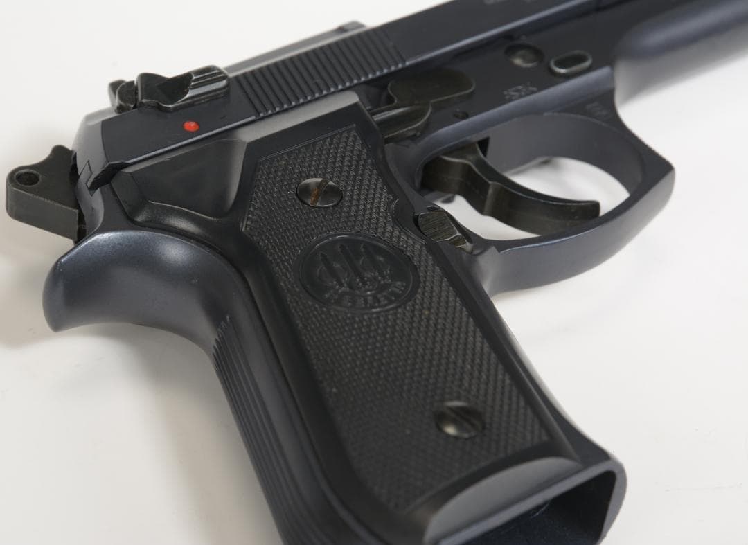 WAベレッタ９２F(メーカーのブルーイング)HWガスブローバック