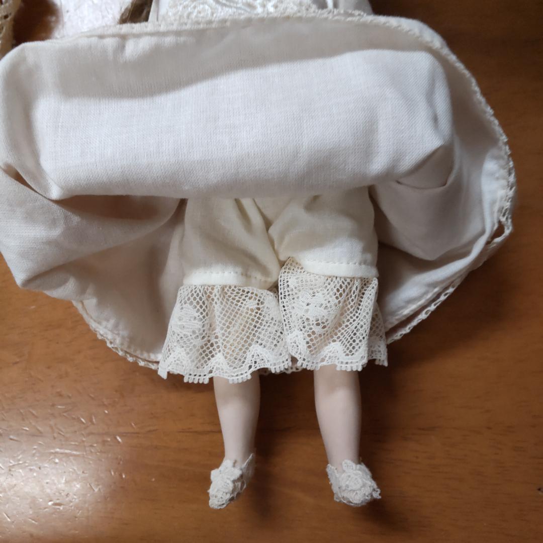 カルトナージュ　人形　ドール　イタリア　アンティーク風　ヴィクトリアン