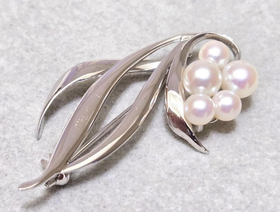 MIKIMOTOミキモト SV あこや真珠ブローチ パール 本真珠　42034