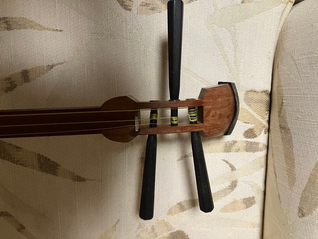 メ4809 高級 和楽器 三味線 紅木 ハードケース付き