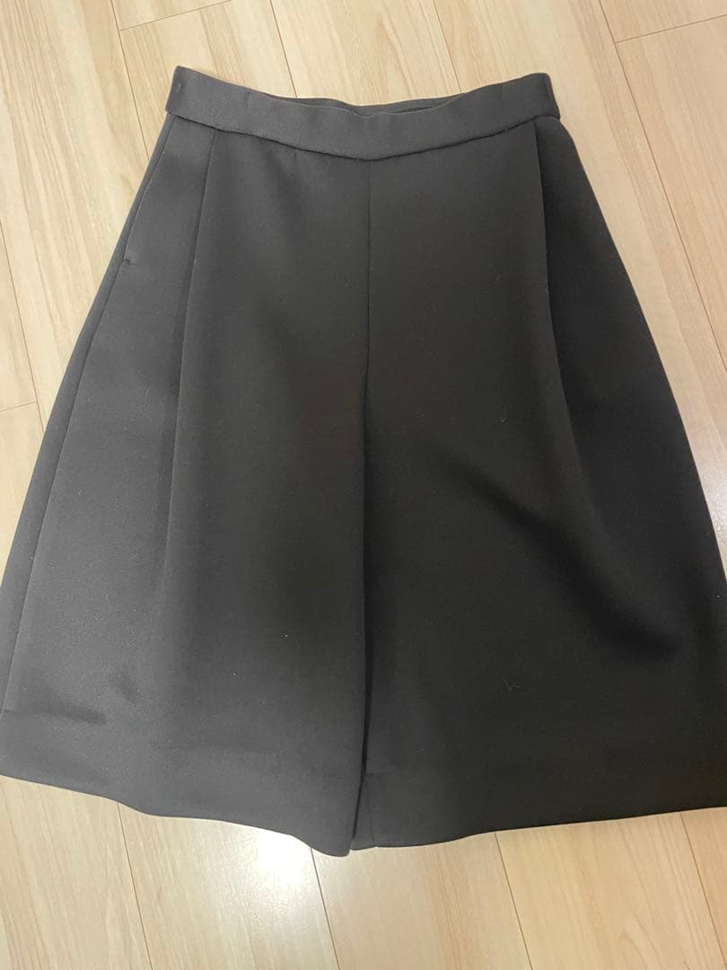 最終値下げ！カレンソロジー　ブラック ハーフパンツ