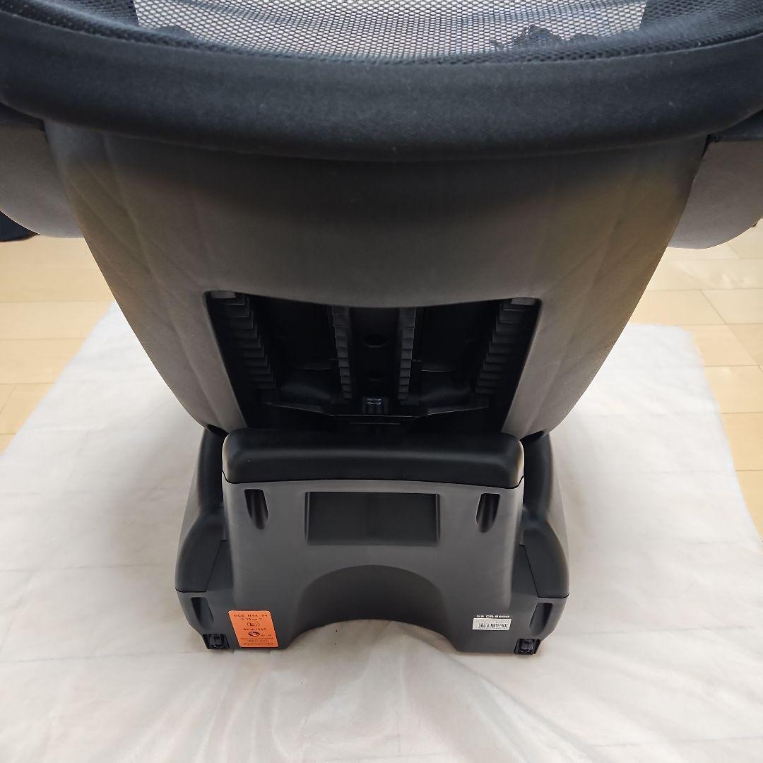 Cradle 車用チャイルドシート グレー