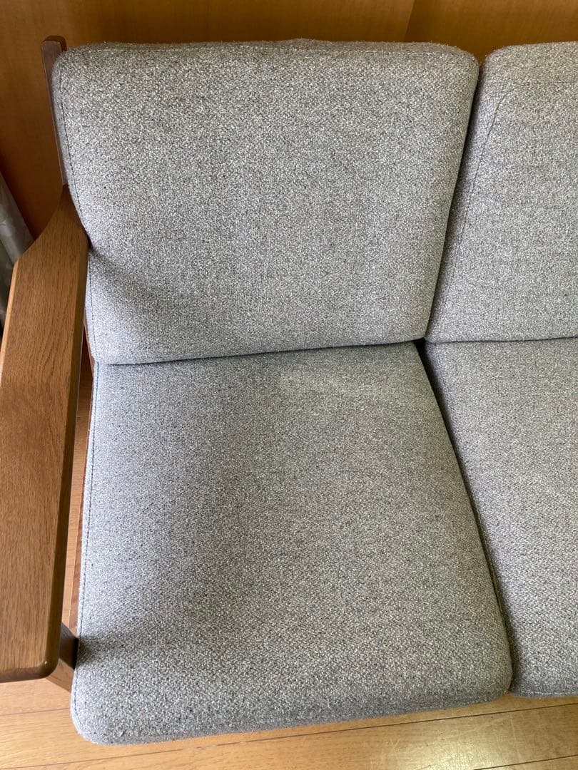 unico で購入　グレー2人掛け　ソファ