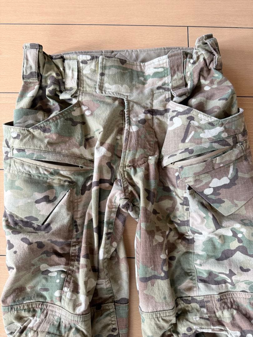 「実物」crye precision G4 コンバットパンツ　マルチカム30-S