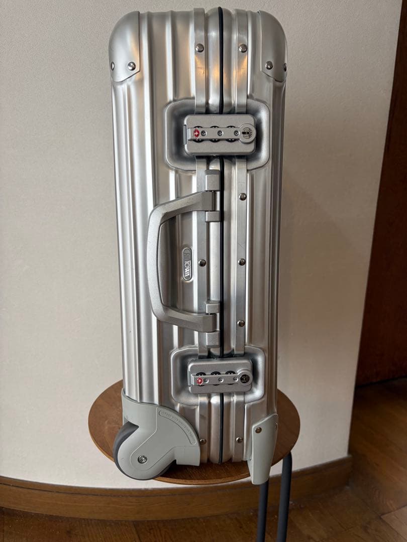 Lufthansa シルバーキャリーケース 32L