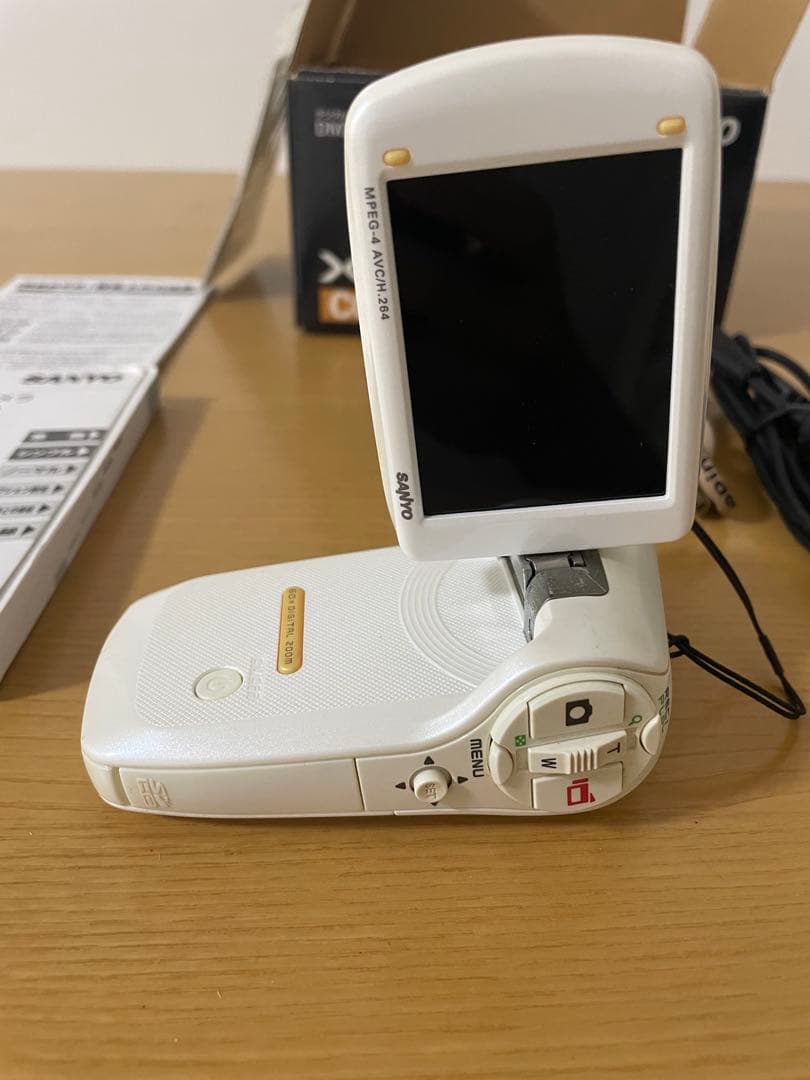 SANYO Xacti デジタルムービーカメラ DMX-CG9 ホワイト