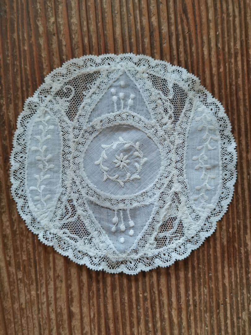アンティーク ノルマンディーレース 小さなドイリー フランス エンブロイダリー