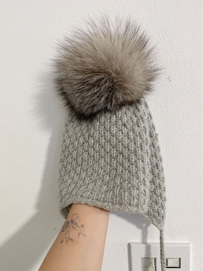 最終価格 INVERNI 3ツポンポンニット帽　ニット帽