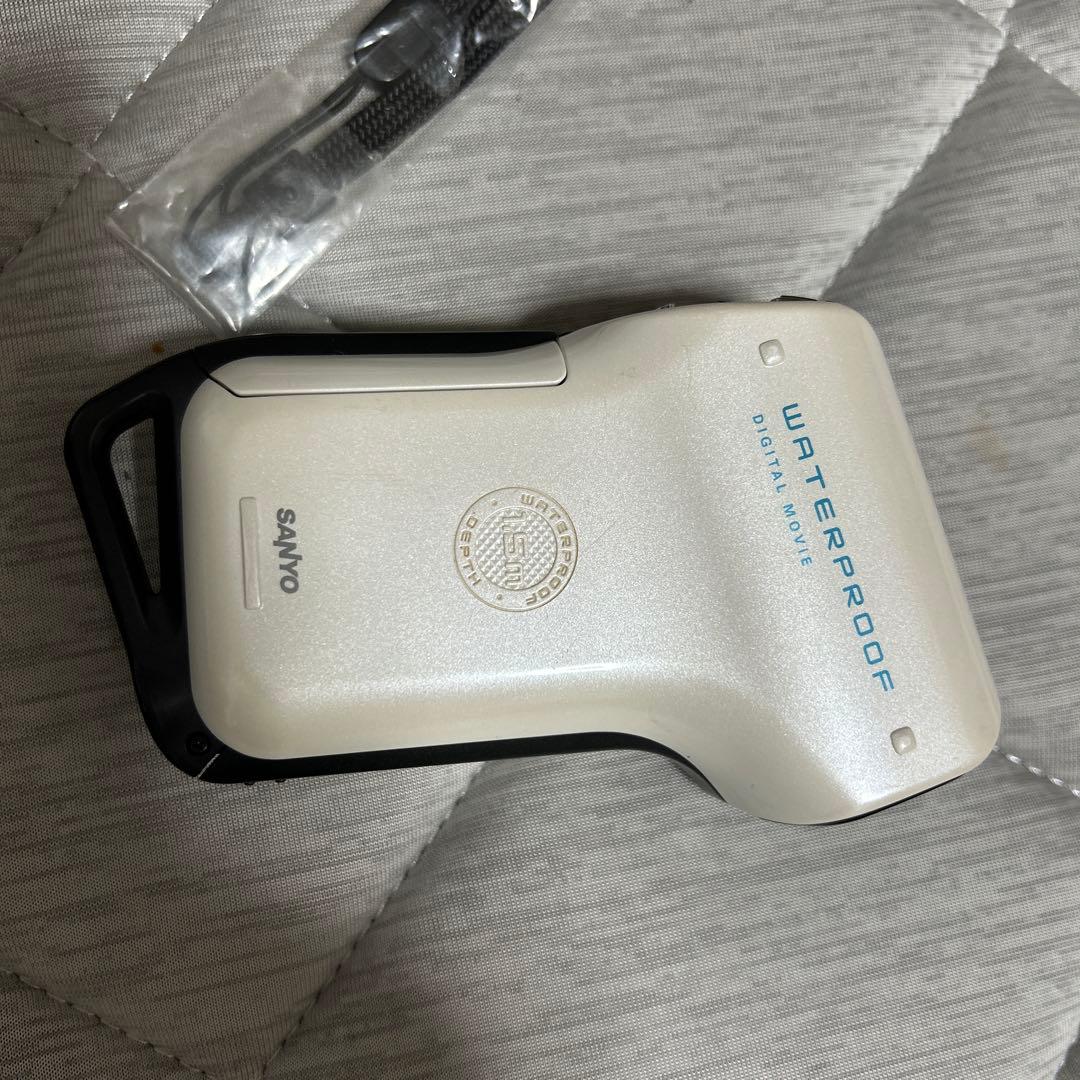 SANYO Xacti CA65 デジタルムービーカメラ　DMX-CA65（W）