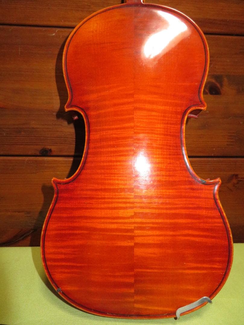 SUZUKIバイオリン　no特.2　 1971 年製　サイズ：4/4　欠けあり