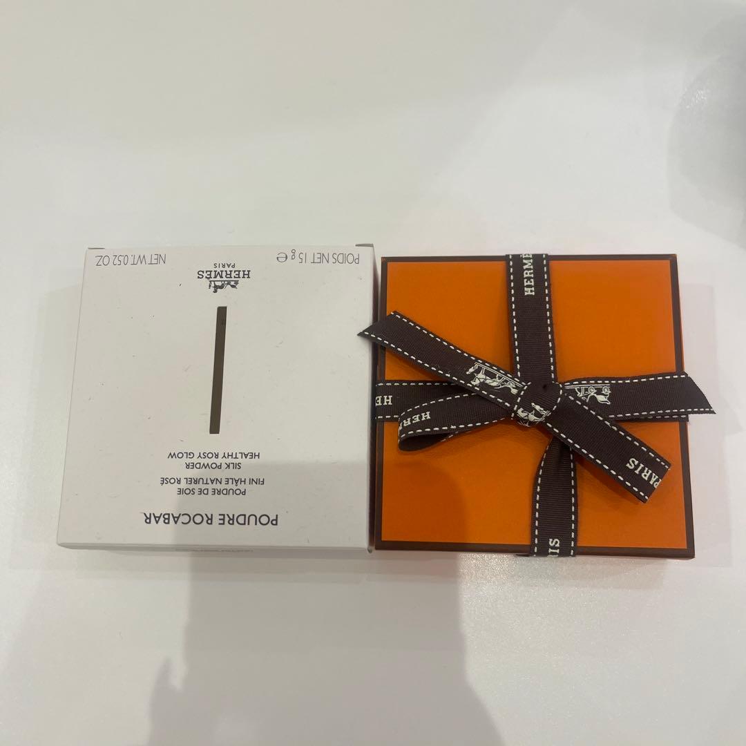 HERMESフェイスパウダー プードル ロカバール リミテッドエディション