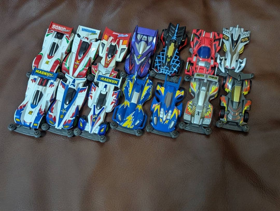 ミニ四駆 爆走兄弟レッツ&ゴー!! キャラトミカ 14台セット