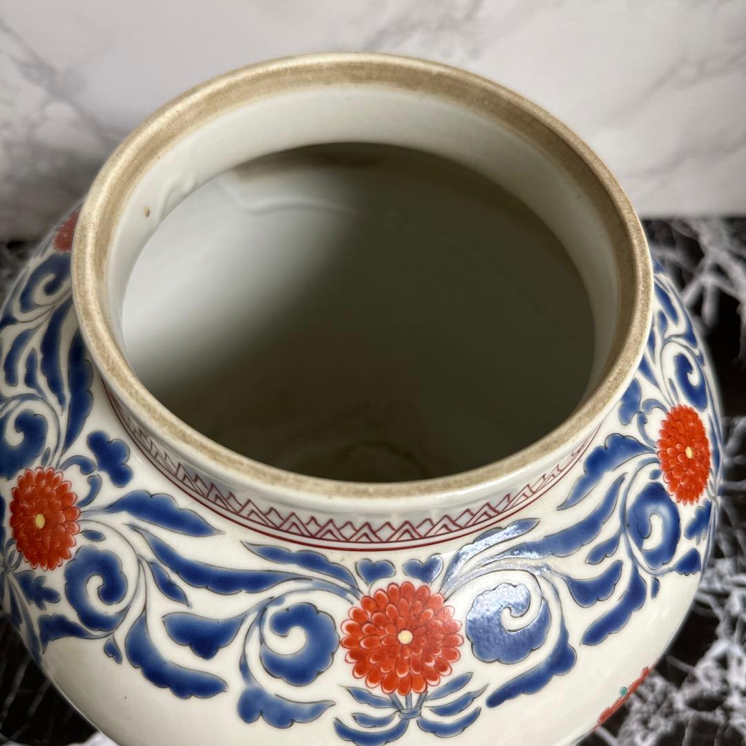 古伊万里、柿右衛門様式、色絵花鳥紋、壺。箱。