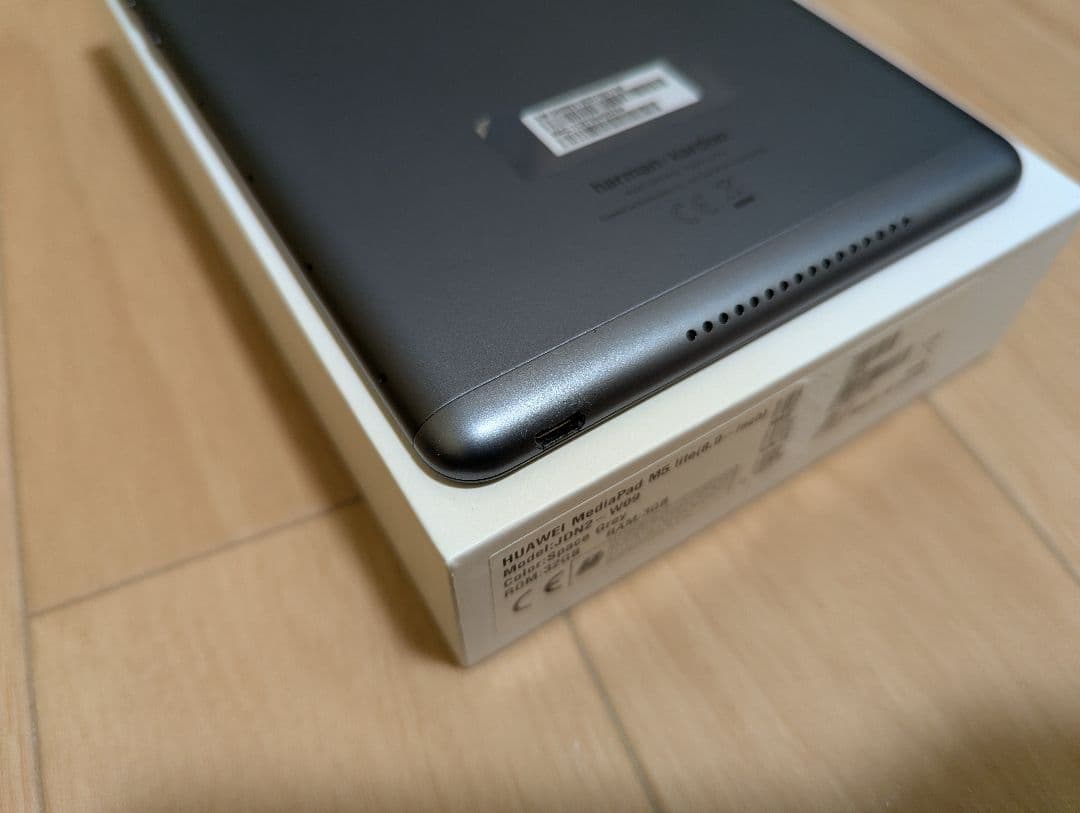 Androidタブレット本体 MediaPad M5 lite 8 32GB JDN2-W09 Wi-Fi