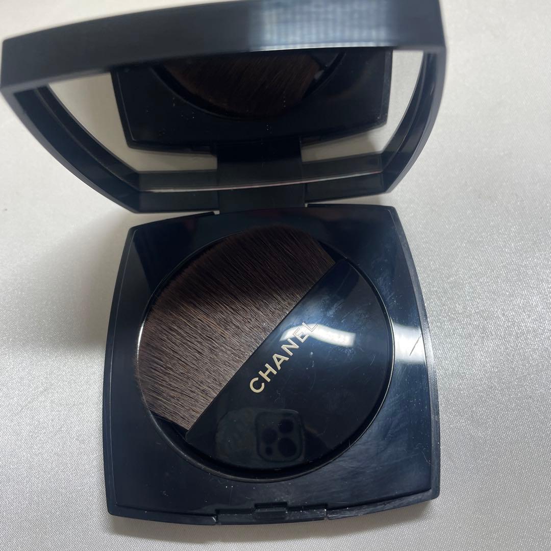 レベージュヘルシーゴールデングロウパウダー　エクラドゥ　ソワール【限定品】