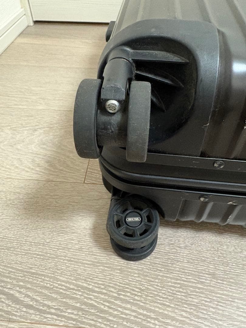 RIMOWA TOPAS リモワ トパーズ ステルス スーツケース 機内持込可