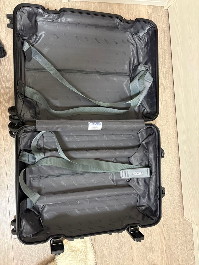 RIMOWA TOPAS リモワ トパーズ ステルス スーツケース 機内持込可