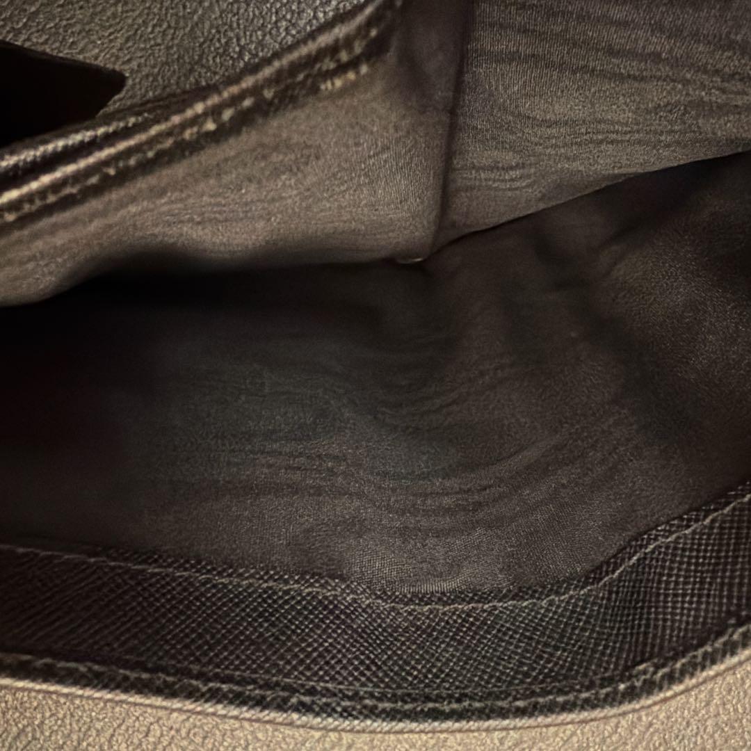 PRADA プラダ　財布　M510A 黒　三つ折り　美品