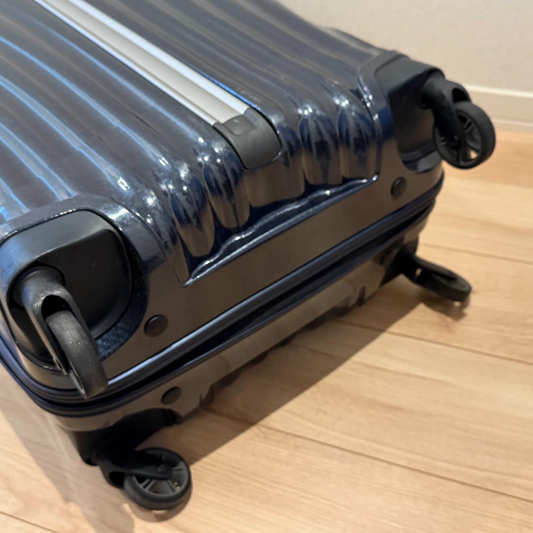 サムソナイト コスモライト 68L / 69cm スピナー ミッドナイトブルー