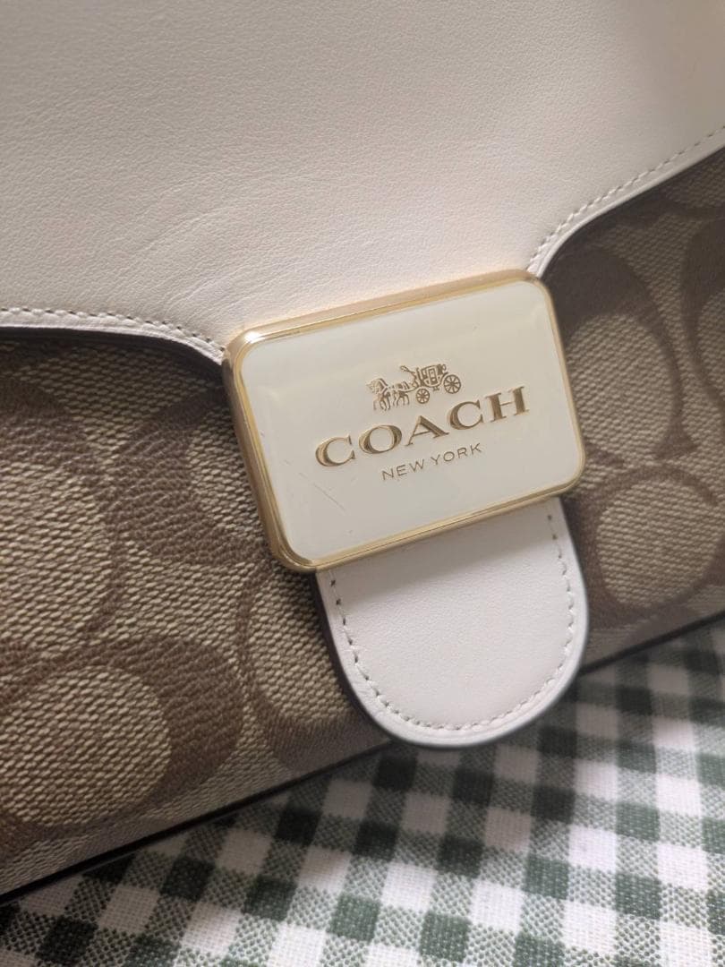 コーチ　 ショルダーバッグ　 ペッパー サッチェル シグネチャー キャンバス
