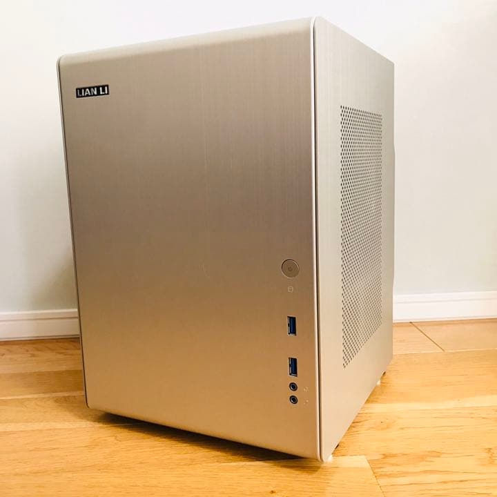 Mini-ITX PCケース(ケースのみ)