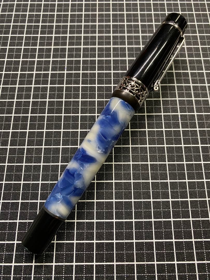 DELTA #365 Millennium Blue-ice 万年筆　字幅M