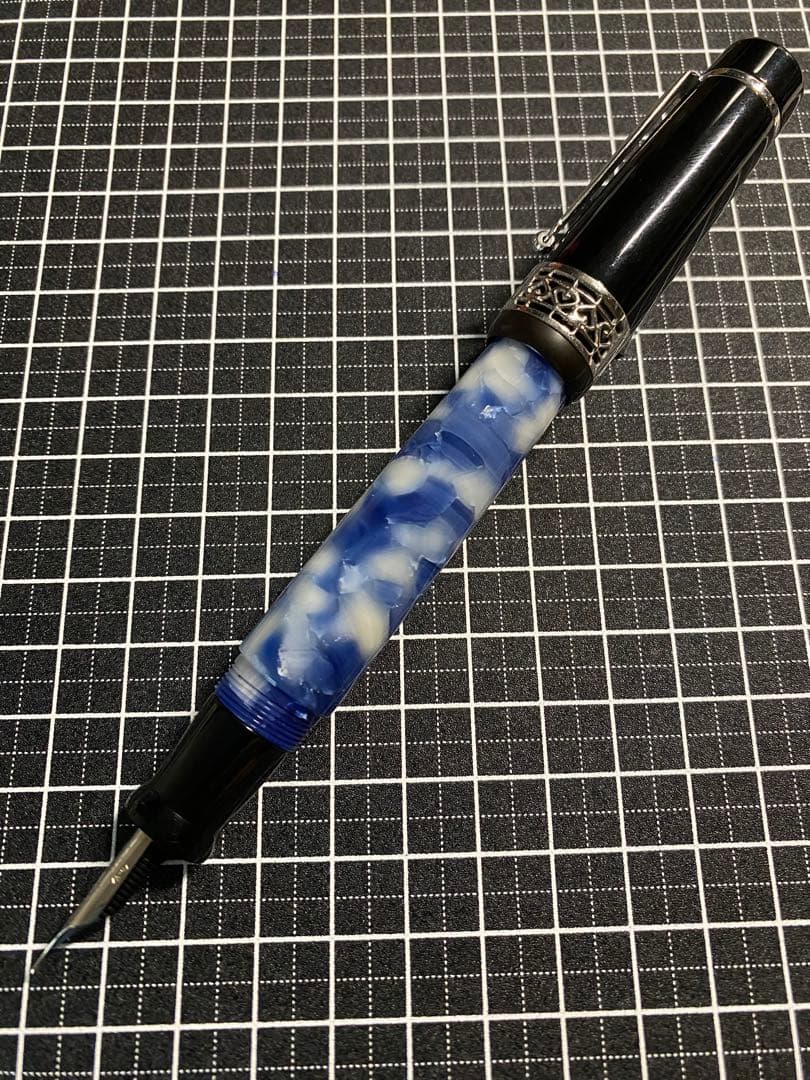 DELTA #365 Millennium Blue-ice 万年筆　字幅M