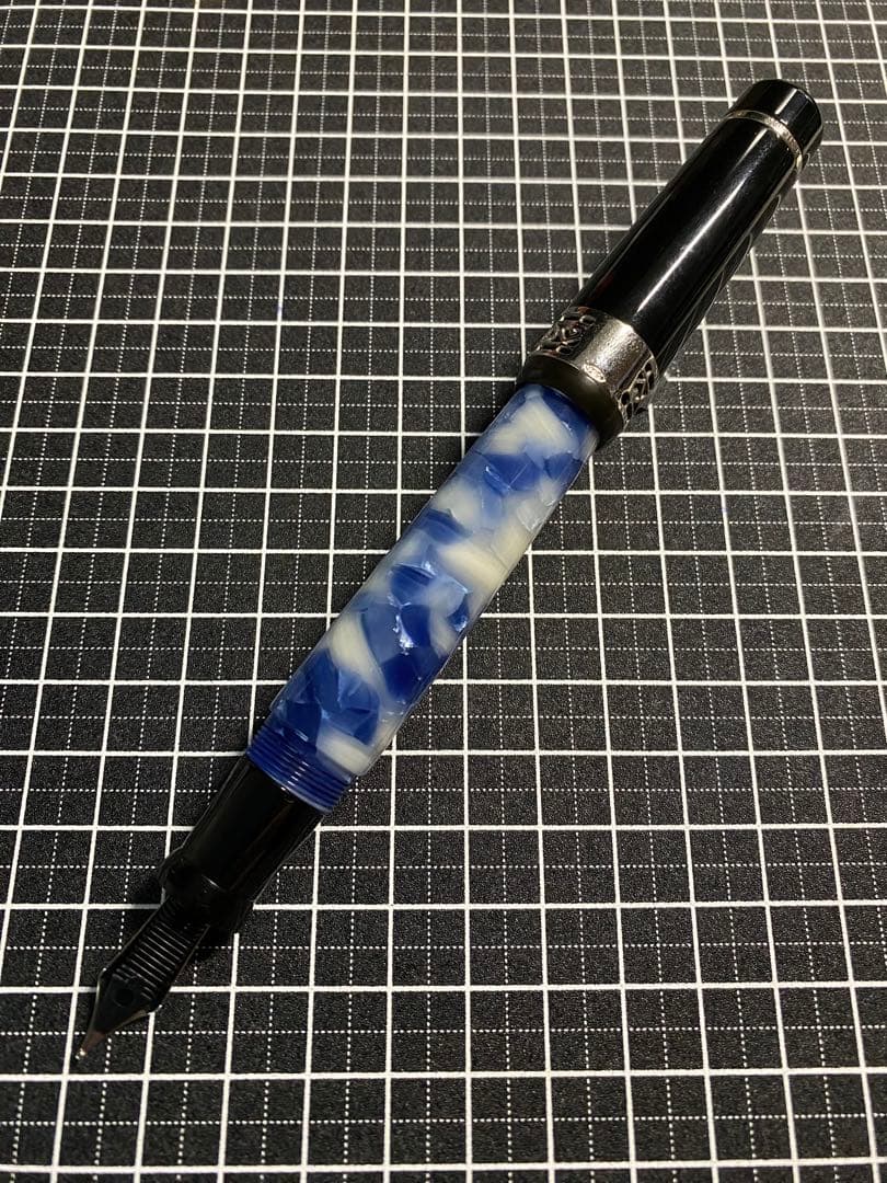 DELTA #365 Millennium Blue-ice 万年筆　字幅M