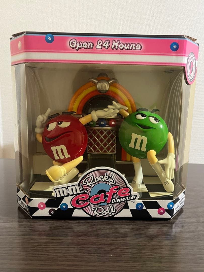 M&M's エムアンドエムズ