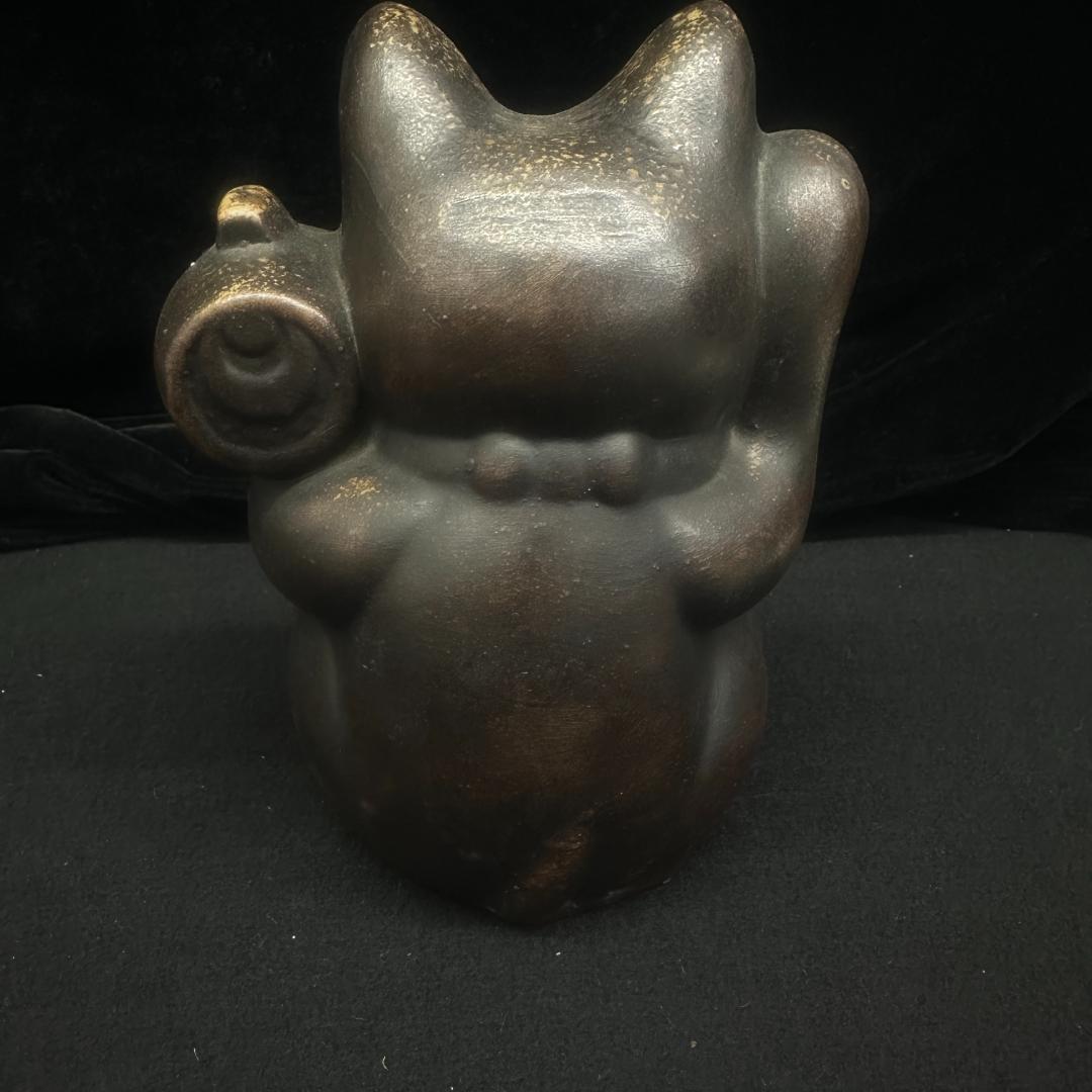 古備前　　 猫の置物　招き猫　縁起物 備前焼