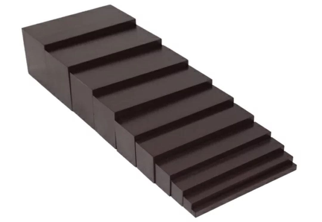 モンテッソーリ　茶色い階段 ♪大　エコノミー♪ Brown Stairs