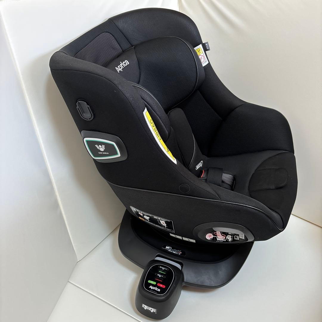 Aprica クルリラビッテエックス ブラック チャイルドシート　R129適合